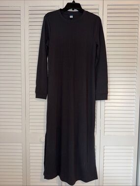 Old Navy Black Ribbed Long-Sleeve Maxi Dress